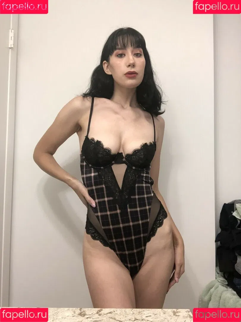 ChloeTaylorLauren Onlyfans Photo Gallery 
