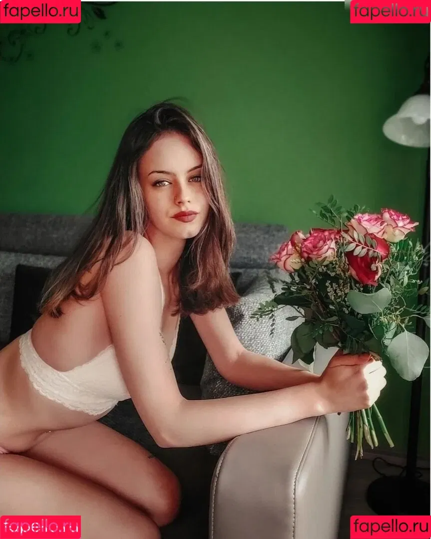 einfach_louise Onlyfans Photo Gallery 