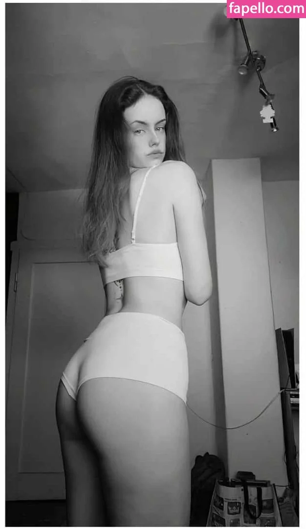 einfach_louise Onlyfans Photo Gallery 