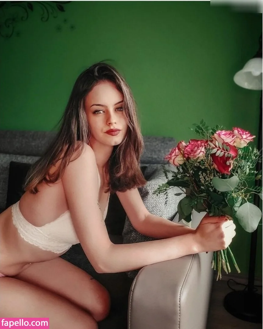 einfach_louise Onlyfans Photo Gallery 