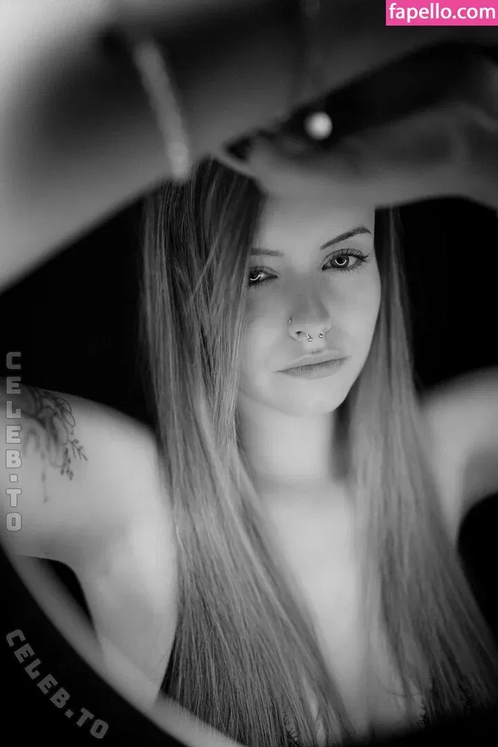 einfach_louise Onlyfans Photo Gallery 