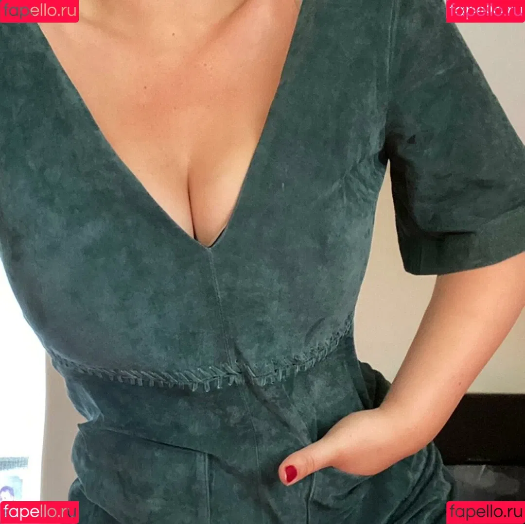 Elena Sophia Nicolosi Onlyfans Photo Gallery 