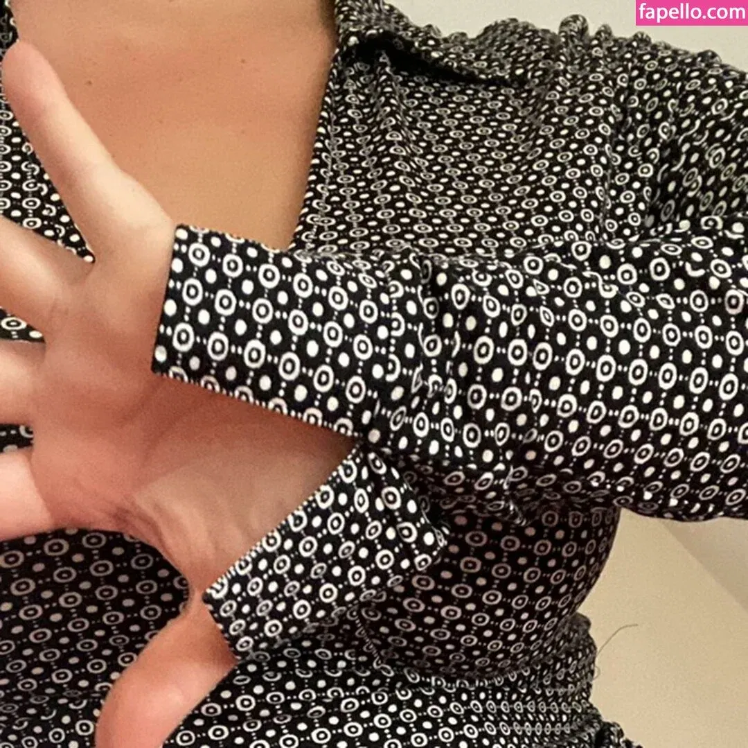 Elena Sophia Nicolosi Onlyfans Photo Gallery 