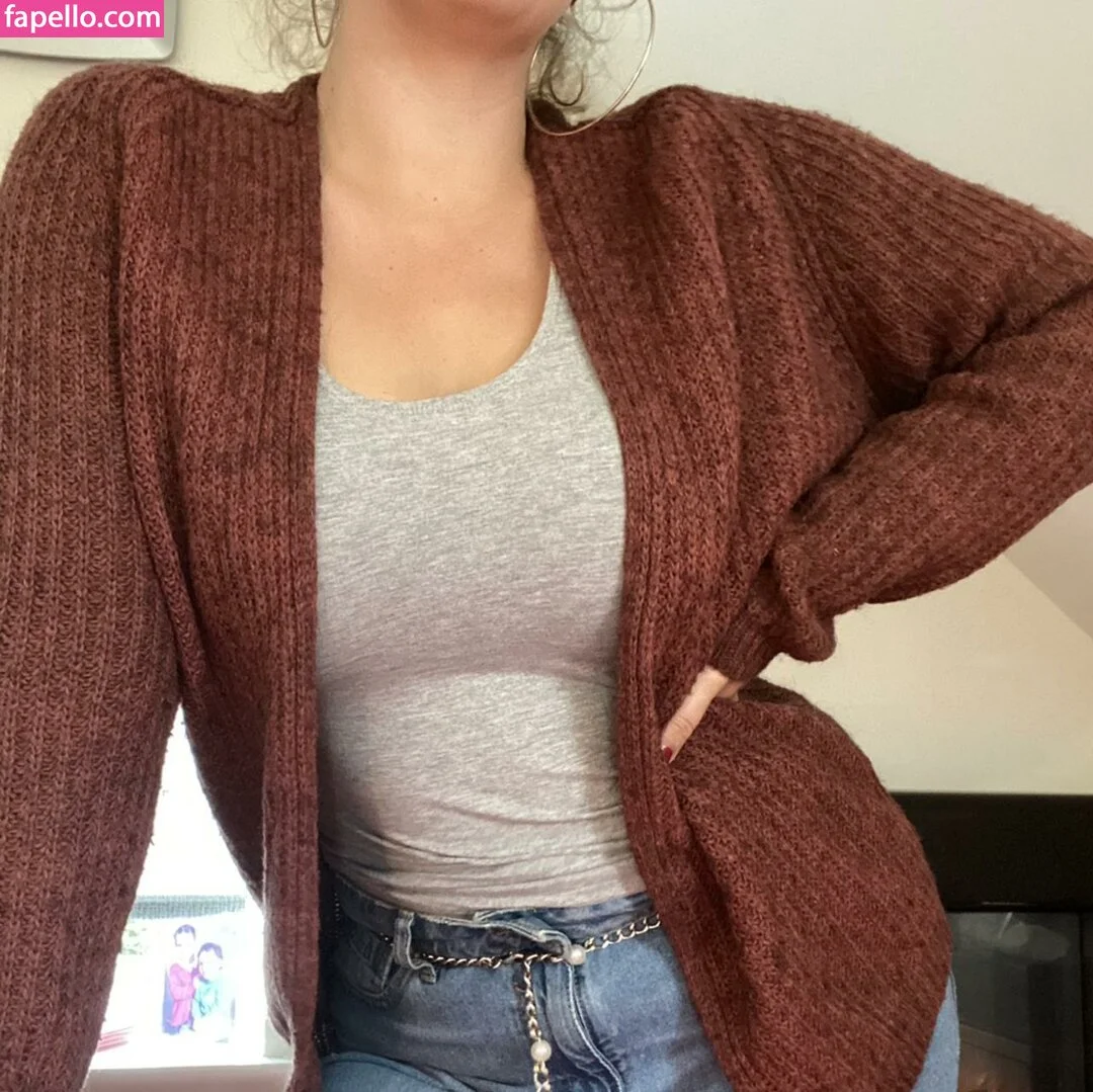 Elena Sophia Nicolosi Onlyfans Photo Gallery 