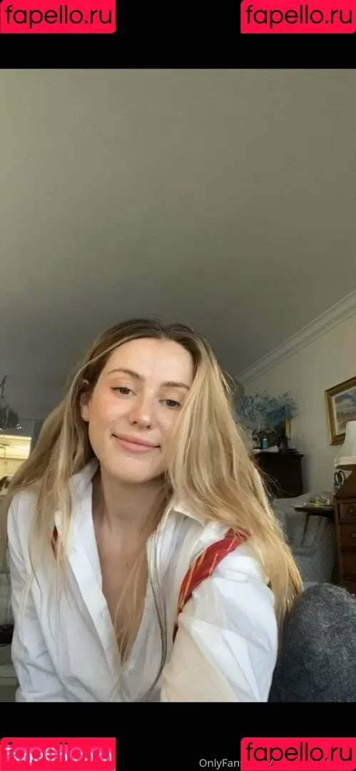 carolinecalloway Onlyfans Photo Gallery 