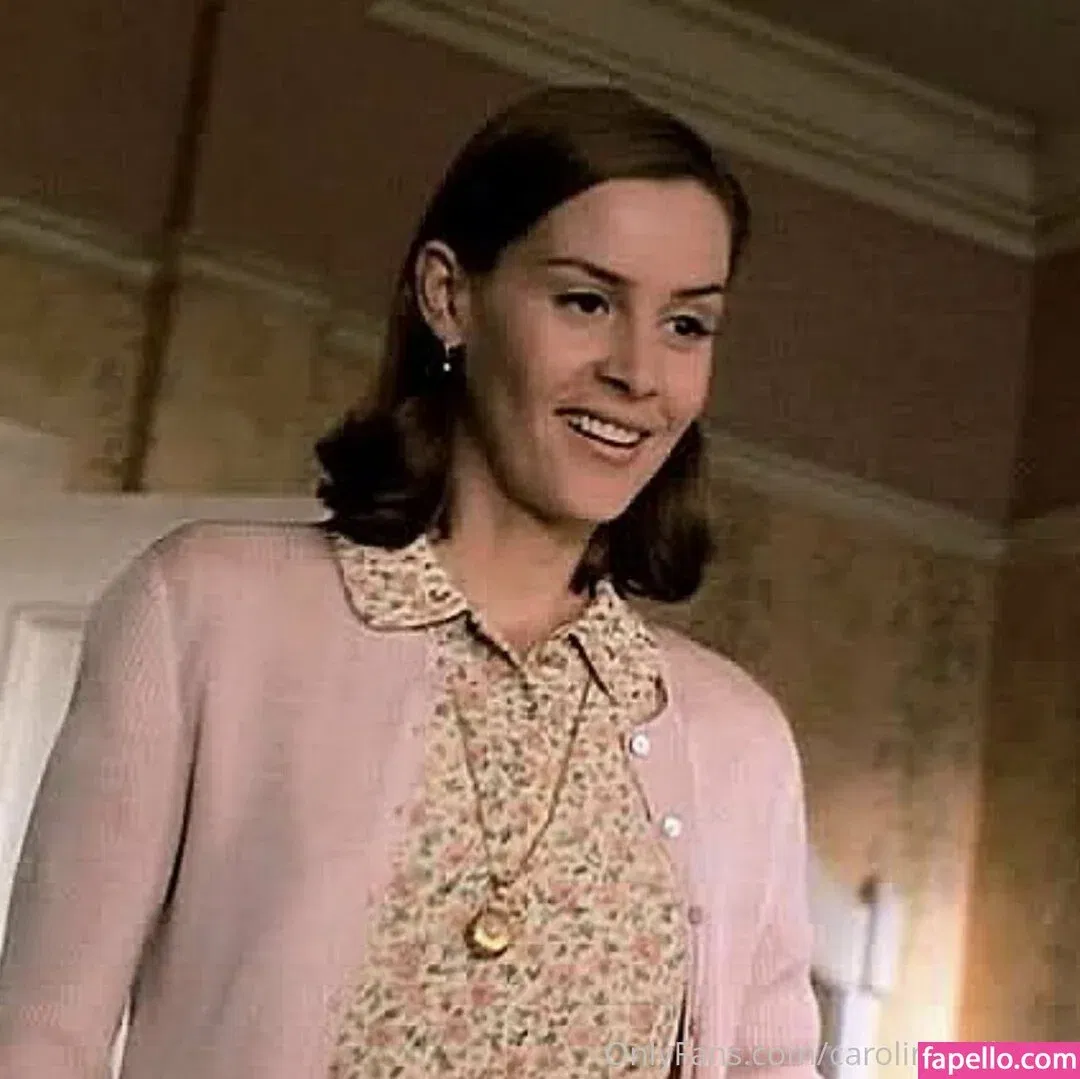 carolinecalloway Onlyfans Photo Gallery 