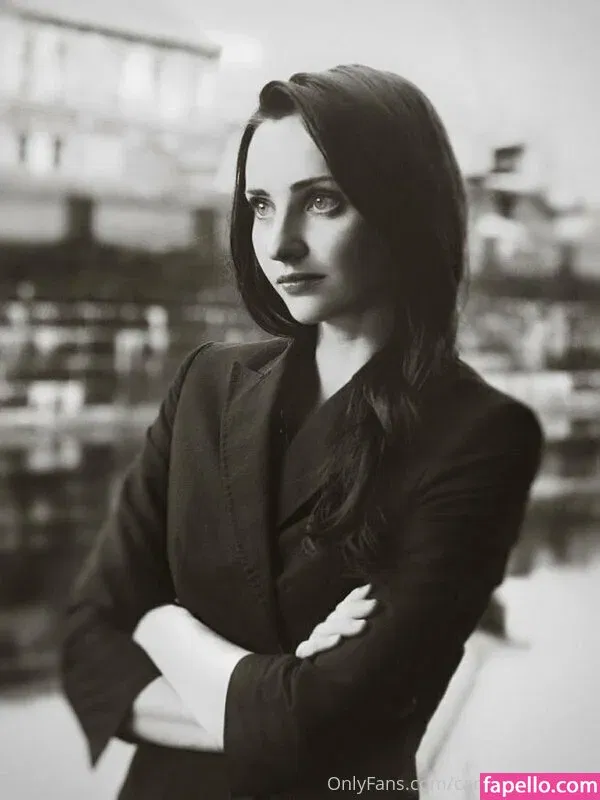 carolinecalloway Onlyfans Photo Gallery 