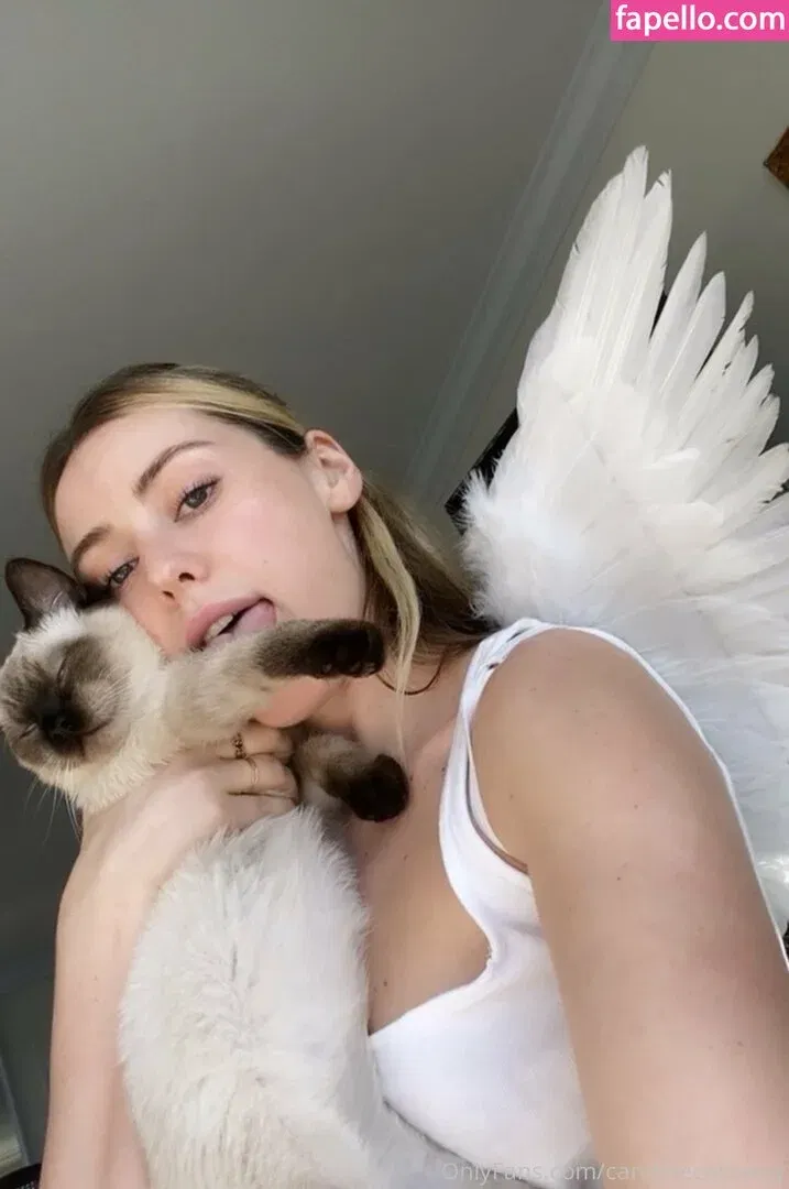 carolinecalloway Onlyfans Photo Gallery 