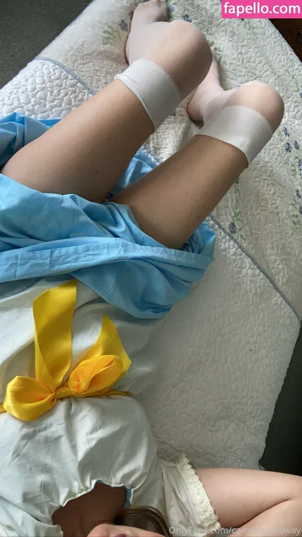 carolinecalloway Onlyfans Photo Gallery 