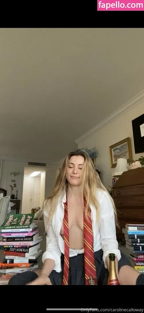 carolinecalloway Onlyfans Photo Gallery 