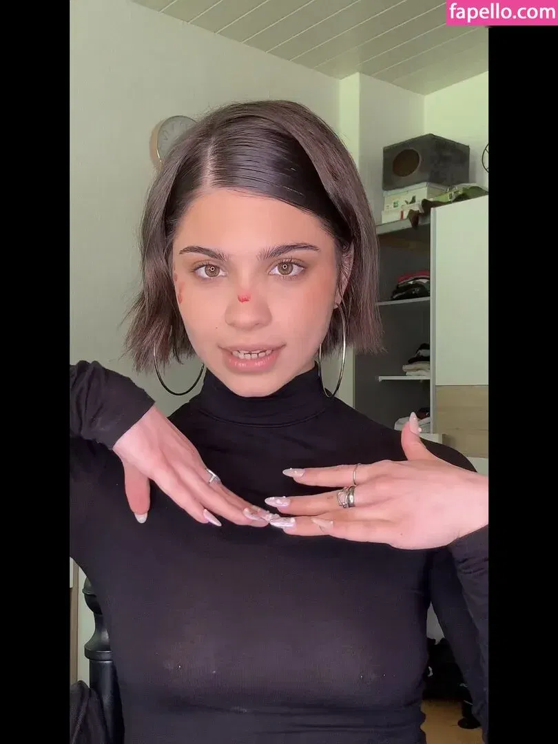 Yasmin Bal Onlyfans Photo Gallery 