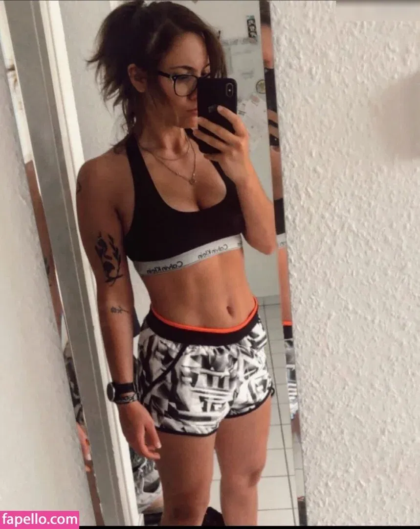 Janina Hille Onlyfans Photo Gallery 