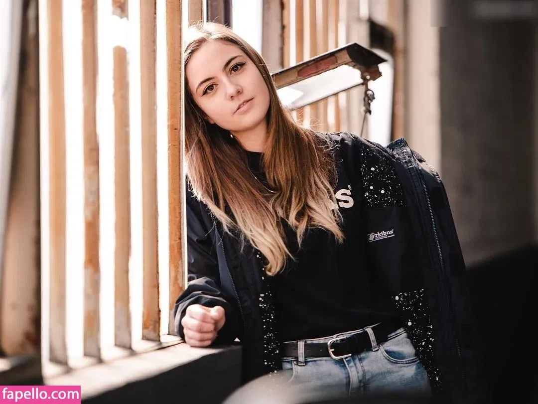 Janina Hille Onlyfans Photo Gallery 