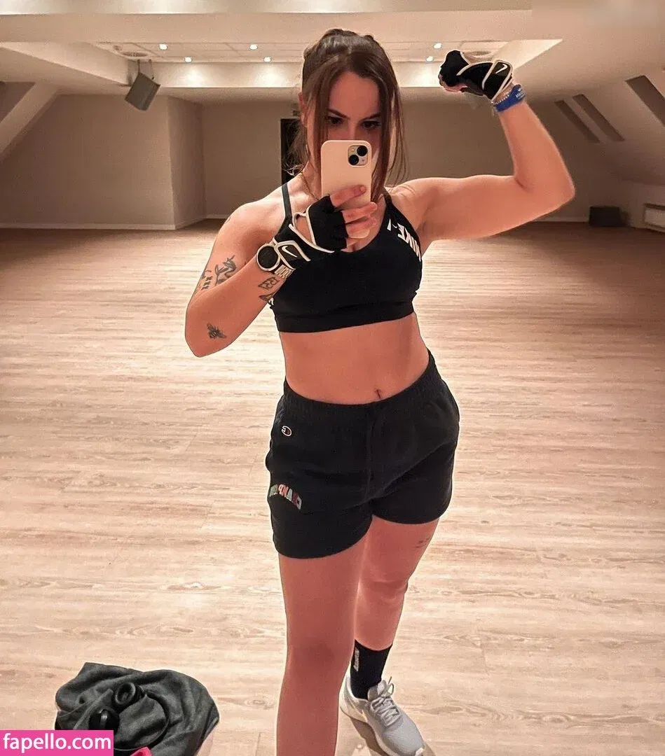 Janina Hille Onlyfans Photo Gallery 