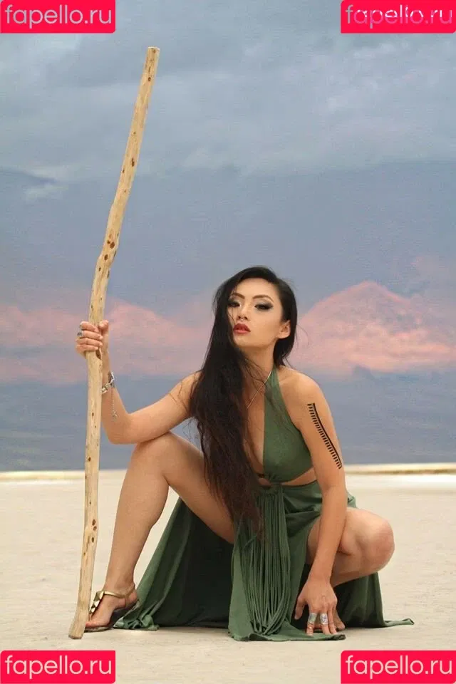 Tina Guo Onlyfans Photo Gallery 