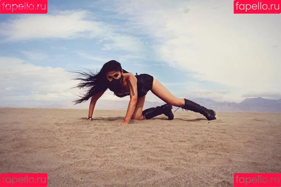Tina Guo Onlyfans Photo Gallery 
