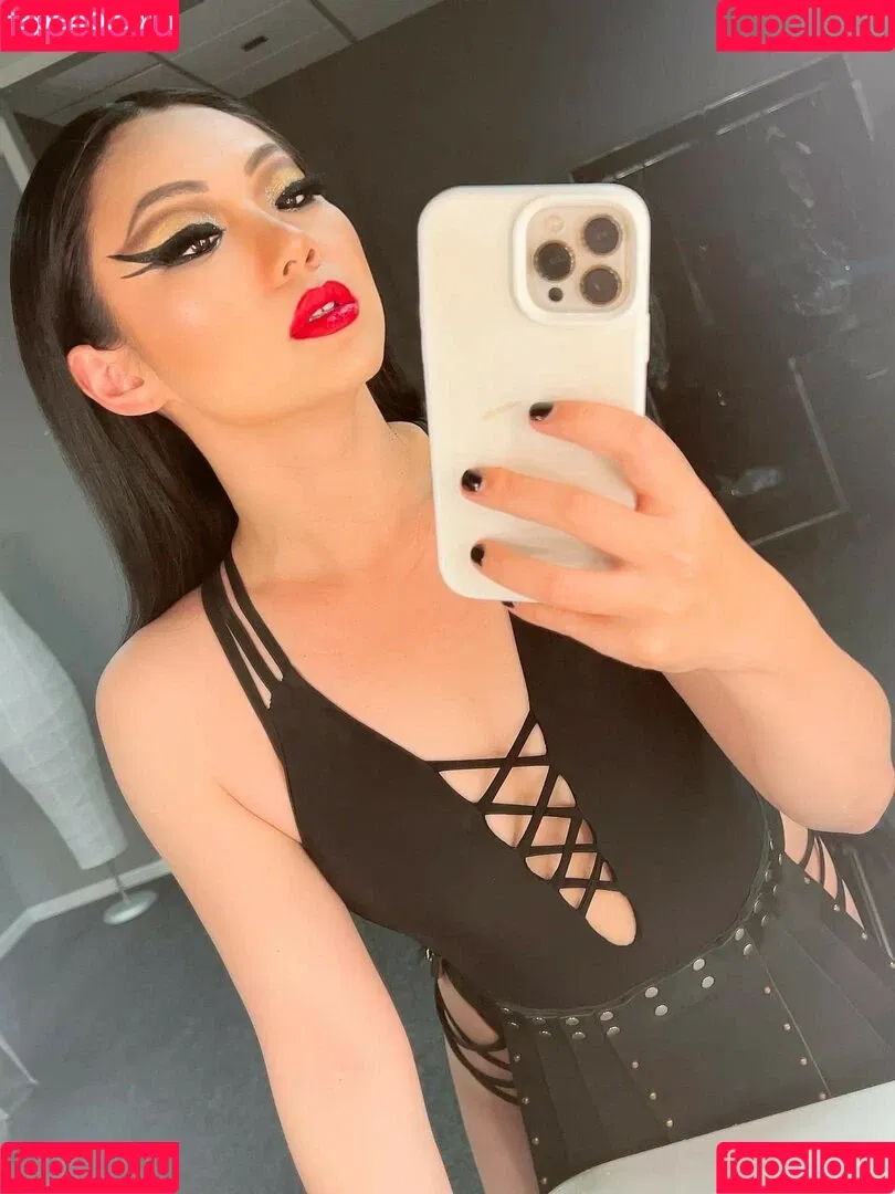 Tina Guo Onlyfans Photo Gallery 
