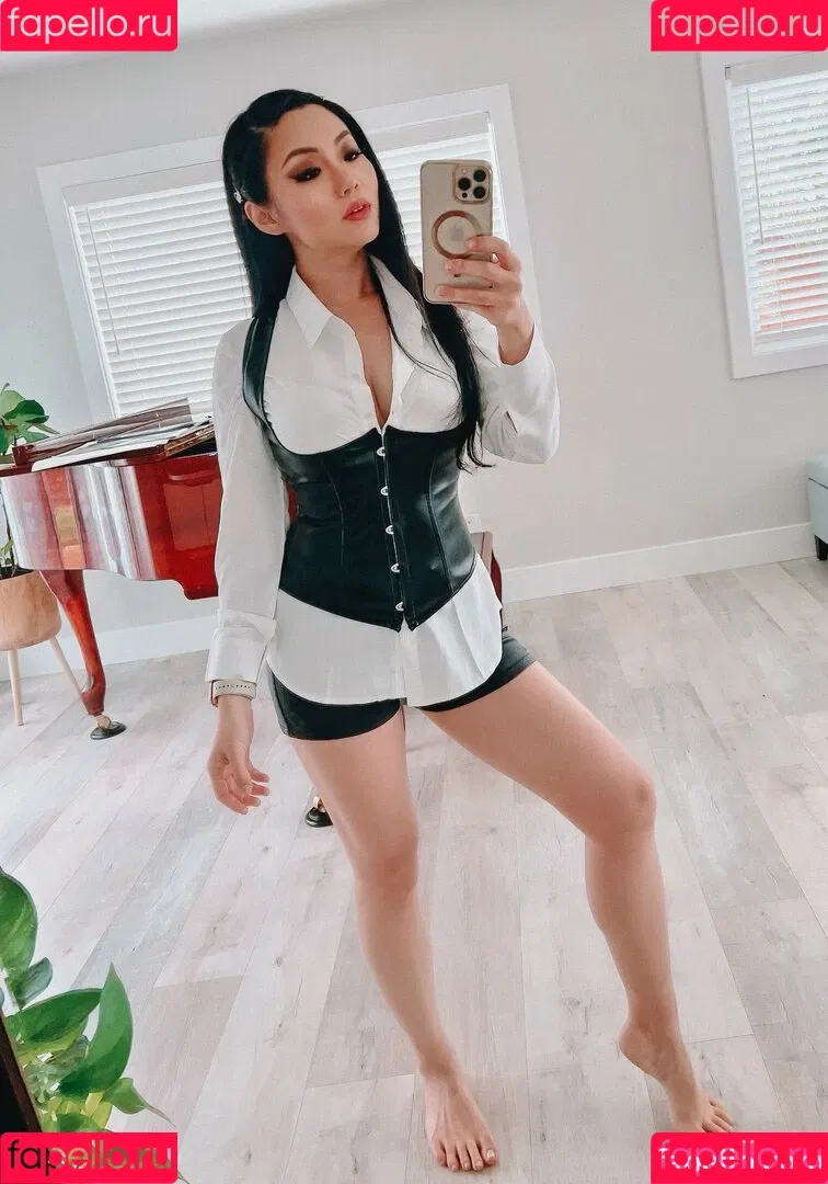 Tina Guo Onlyfans Photo Gallery 