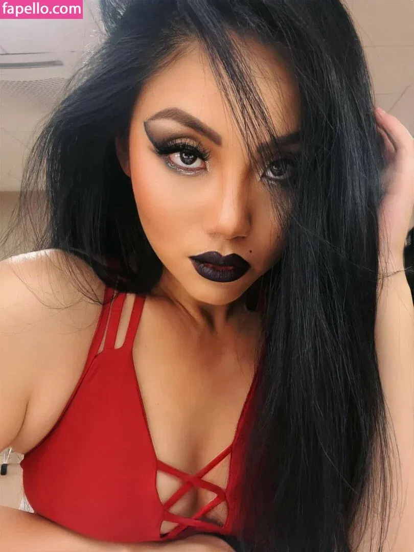 Tina Guo Onlyfans Photo Gallery 