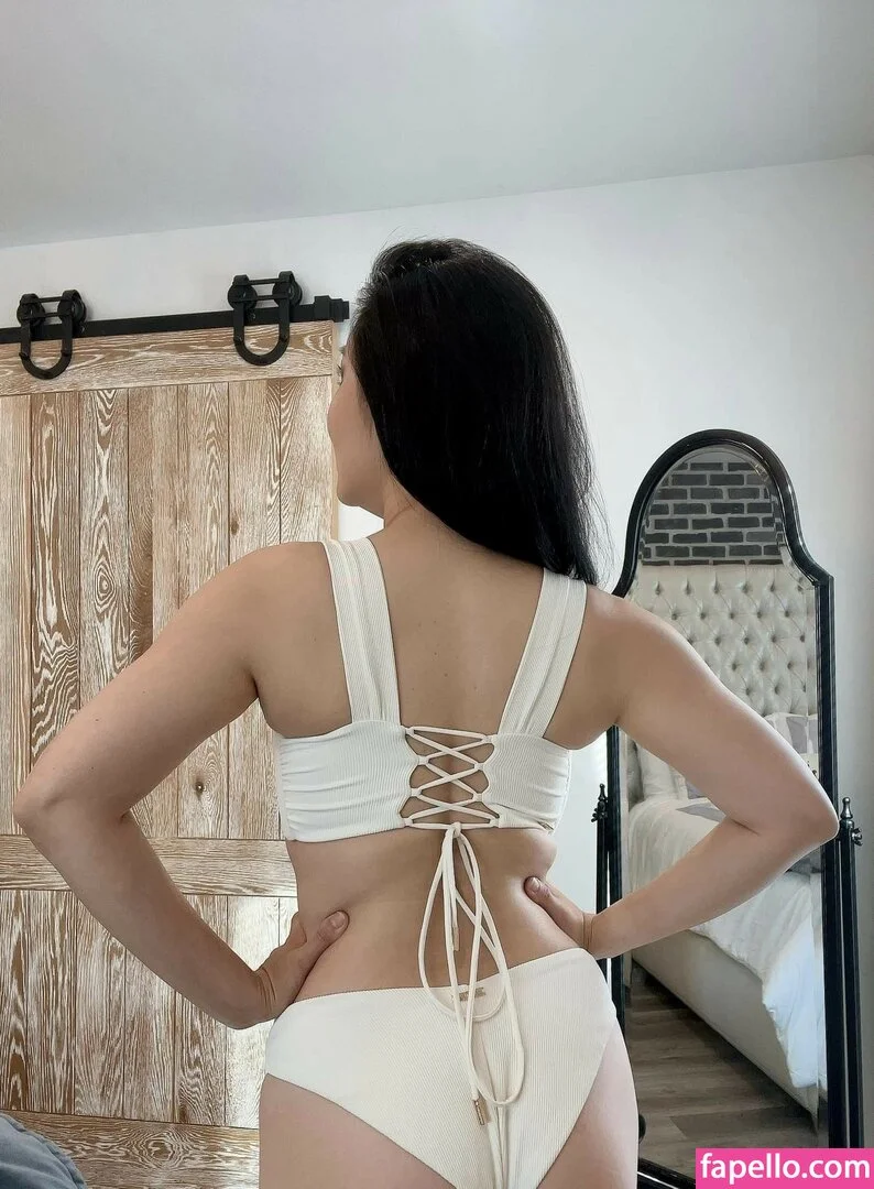 Tina Guo Onlyfans Photo Gallery 