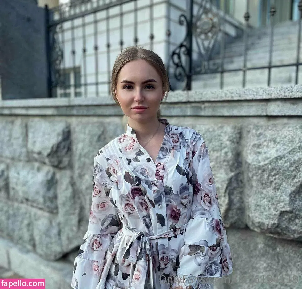 star_roxy Onlyfans Photo Gallery 