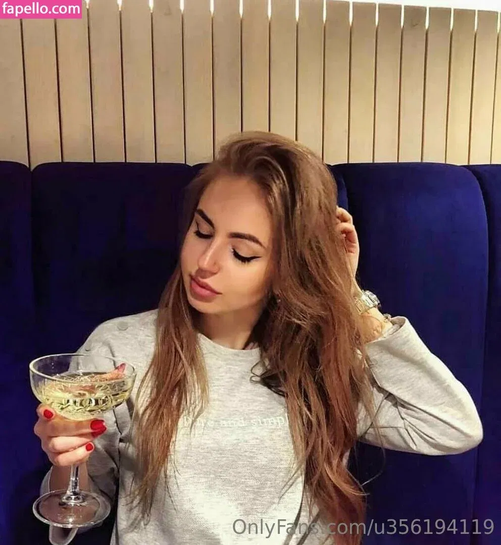 star_roxy Onlyfans Photo Gallery 