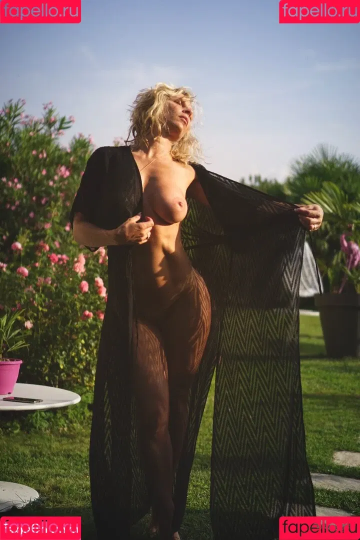 Sara Fantine Onlyfans Photo Gallery 