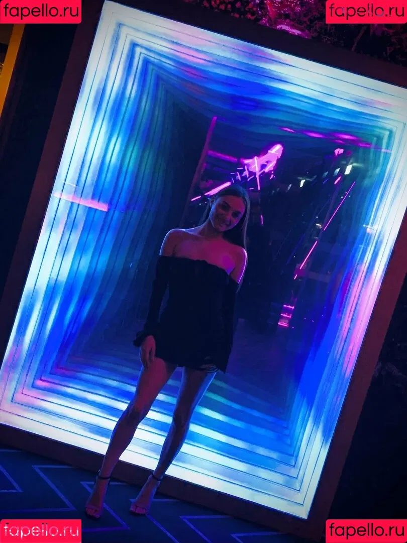 hania-x Onlyfans Photo Gallery 
