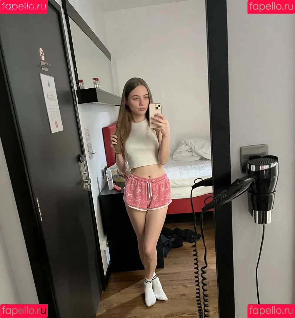 hania-x Onlyfans Photo Gallery 