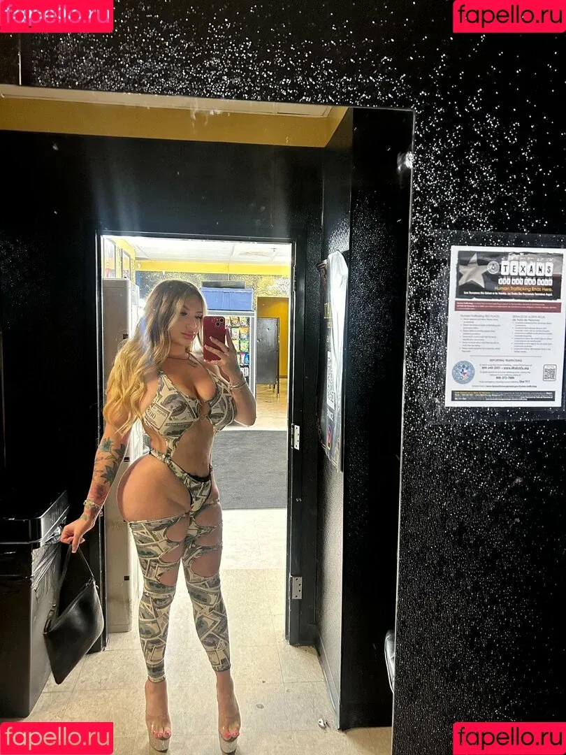 BabyHayl33 Onlyfans Photo Gallery 