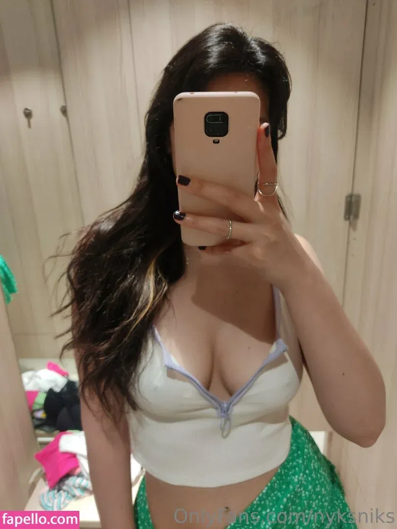 nyksniks Onlyfans Photo Gallery 