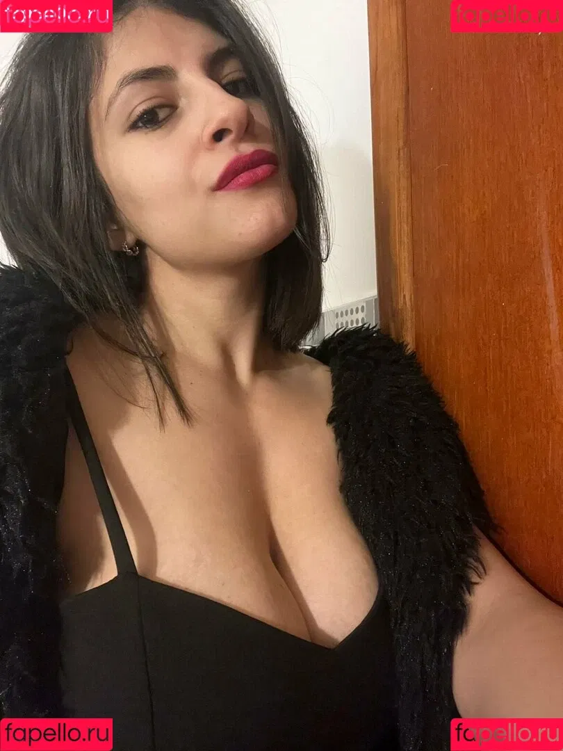 XAntonela Onlyfans Photo Gallery 