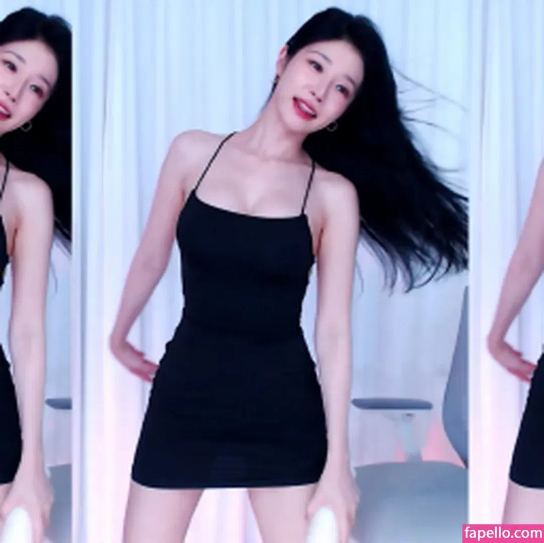 wannabe33 Onlyfans Photo Gallery 