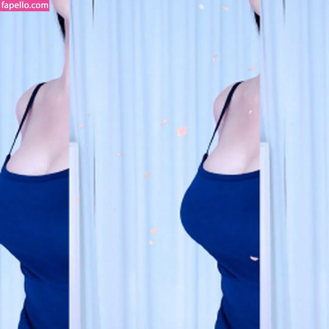 wannabe33 Onlyfans Photo Gallery 