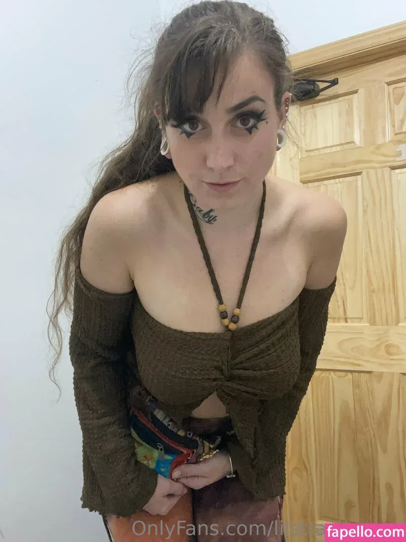 lilstrawbunny Onlyfans Photo Gallery 