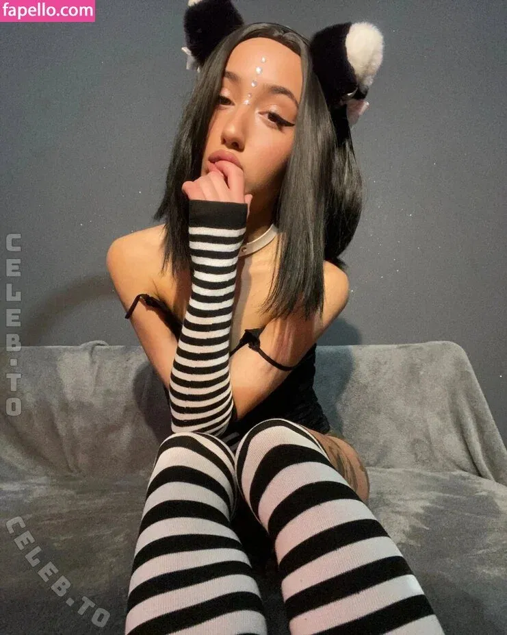 Leyla Lewis Onlyfans Photo Gallery 