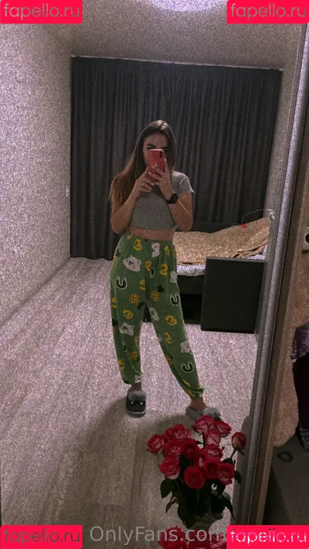 shy_lilli Onlyfans Photo Gallery 