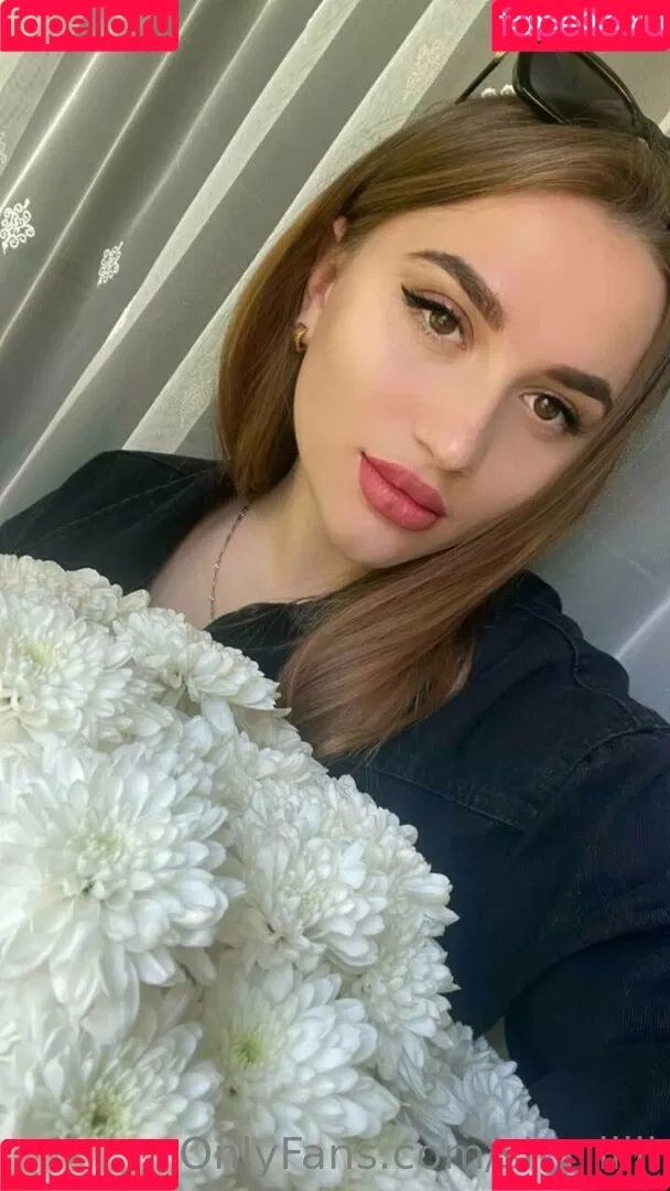 shy_lilli Onlyfans Photo Gallery 