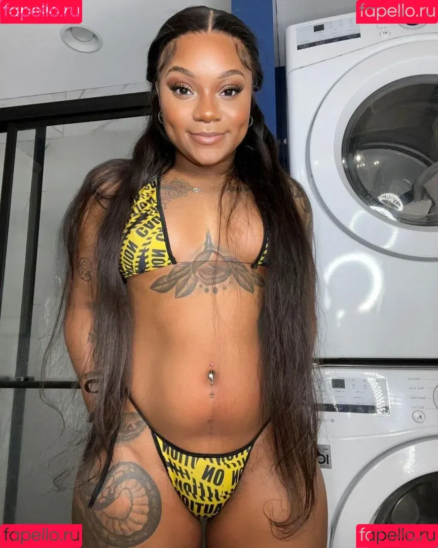 Riiah.Rosae Onlyfans Photo Gallery 