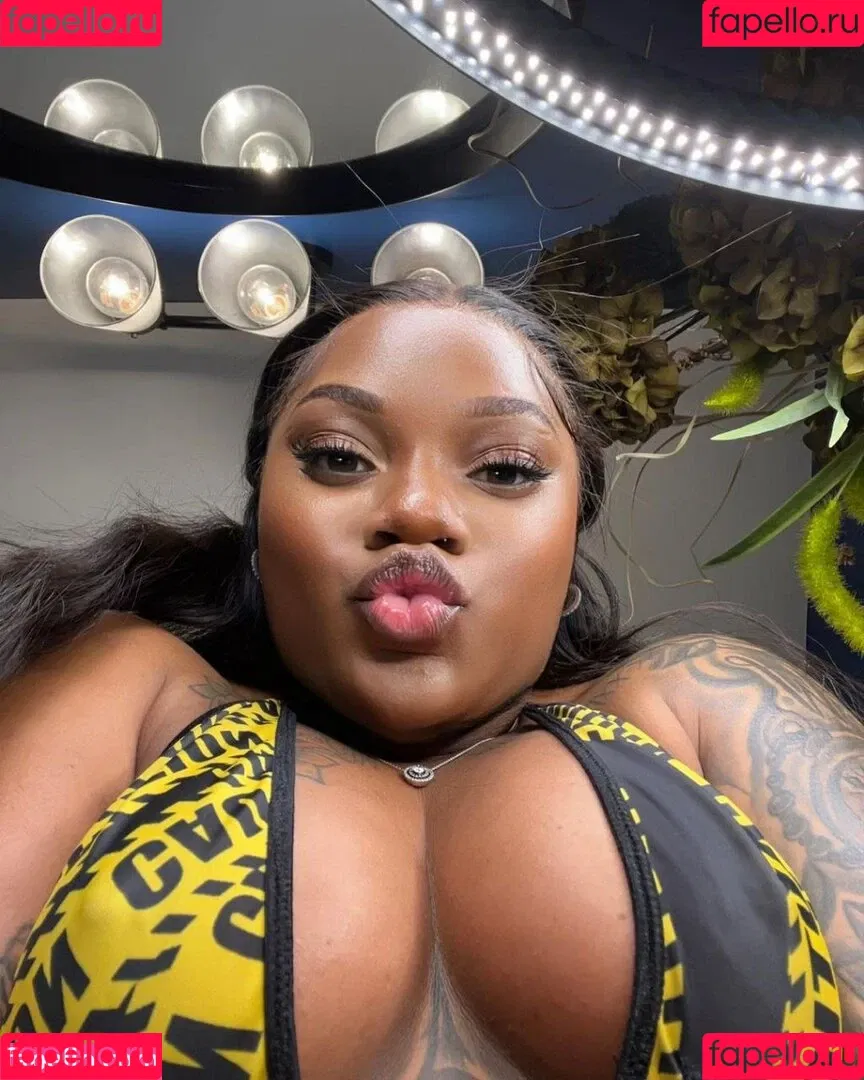 Riiah.Rosae Onlyfans Photo Gallery 