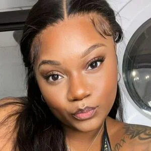 Riiah.Rosae Onlyfans Photo Gallery 