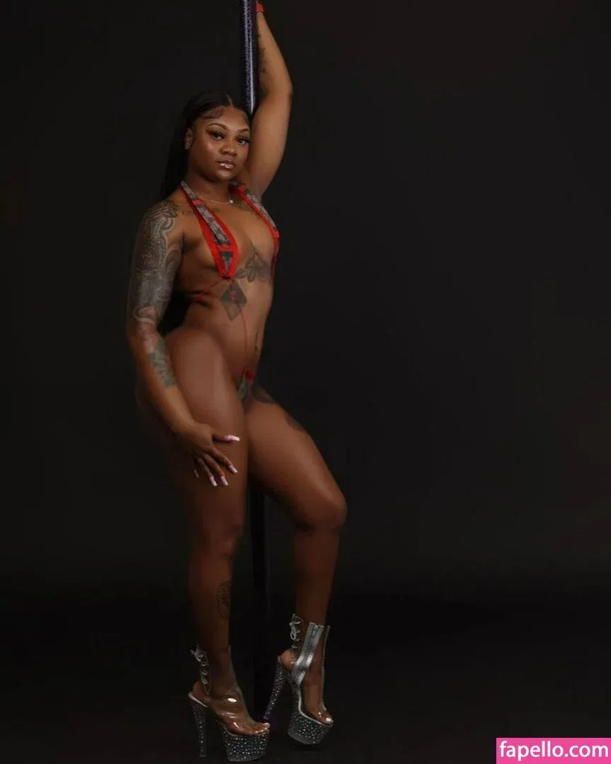Riiah.Rosae Onlyfans Photo Gallery 