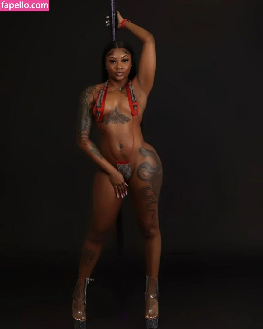 Riiah.Rosae Onlyfans Photo Gallery 