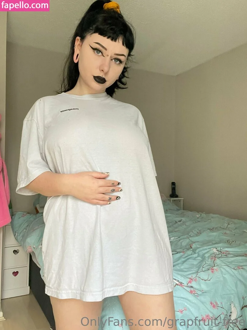 grapfruit-free Onlyfans Photo Gallery 