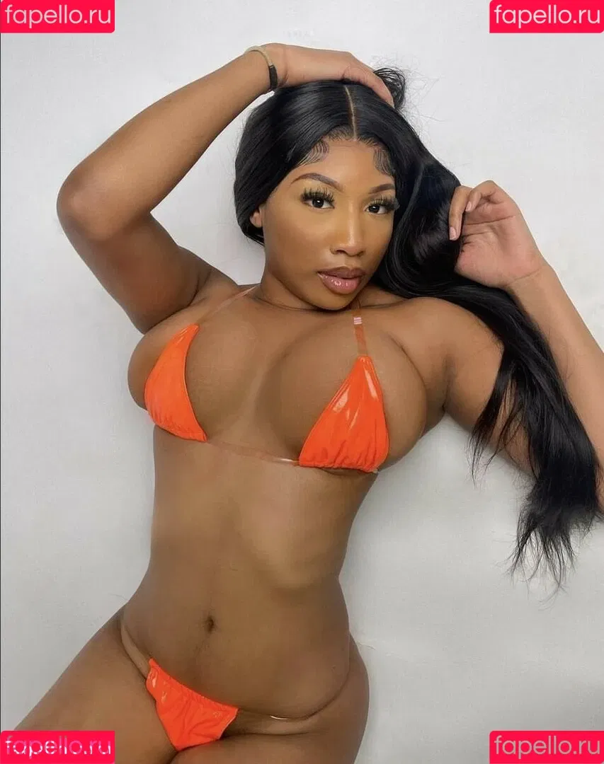 Ceechynaa Onlyfans Photo Gallery 