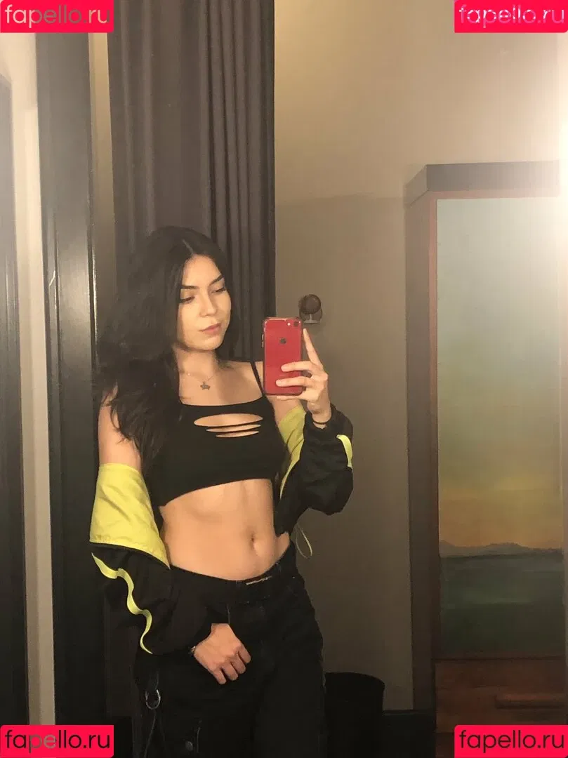 Coughsy Onlyfans Photo Gallery 