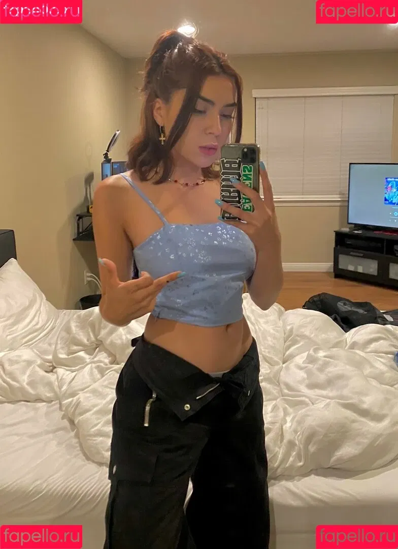 Coughsy Onlyfans Photo Gallery 