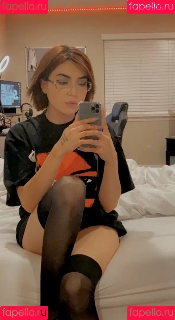 Coughsy Onlyfans Photo Gallery 