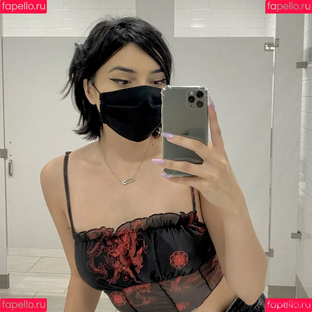 Coughsy Onlyfans Photo Gallery 