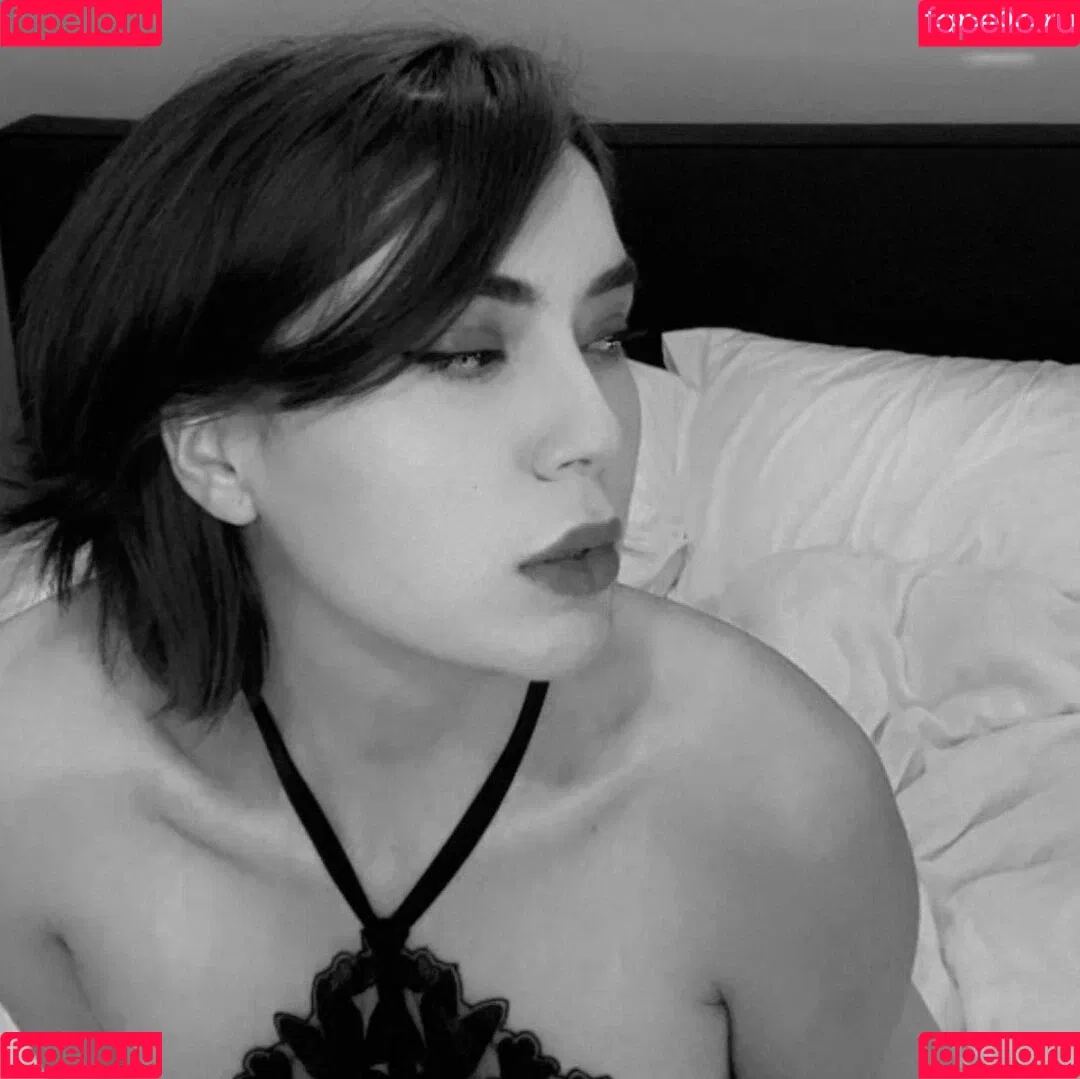 Coughsy Onlyfans Photo Gallery 